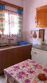 Yannas Apartmán *